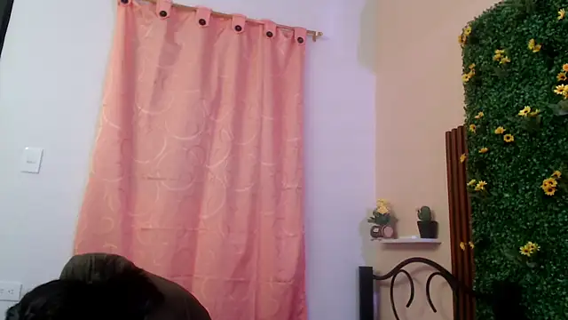 sexiempoderada18 online show from 8, 2, 2026