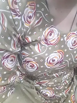 Snapshot of Uma_rani chatting on 2, 3, 2026 Uma rani online show from 2, 3, 2026