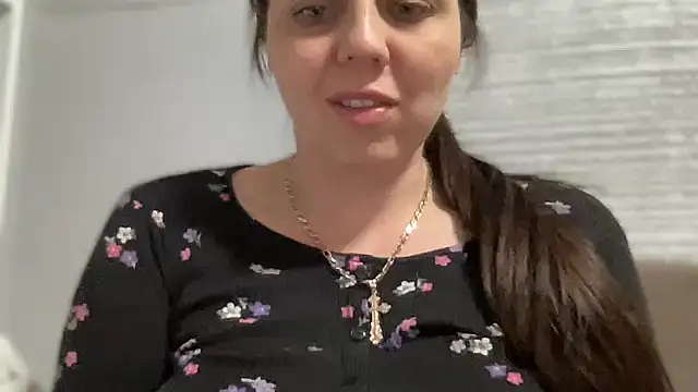 Snapshot of Darsy_Rox chatting on 7, 5, 2026 Darsy Rox online show from 7, 5, 2026