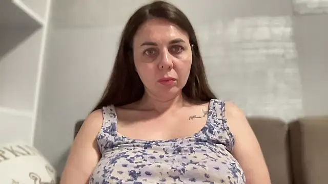 Snapshot of Darsy_Rox chatting on 5, 6, 2026 Darsy Rox online show from 5, 6, 2026