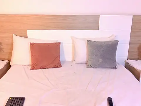 SherrySander  online show from 4, 4, 2026