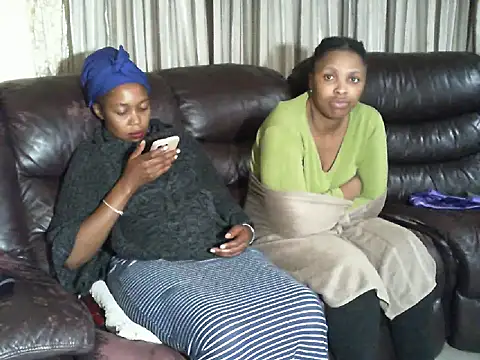 Snapshot of Caramel-Diva chatting on 15, 3, 2026 Caramel-Diva online show from 15, 3, 2026