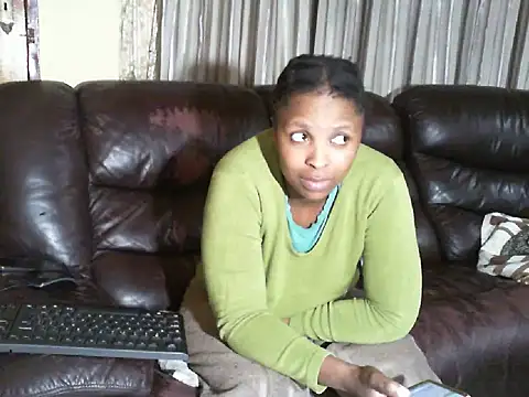 Snapshot of Caramel-Diva chatting on 16, 3, 2026 Caramel-Diva online show from 16, 3, 2026