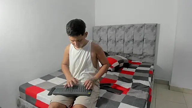 maykyboyx online show from 3, 3, 2026