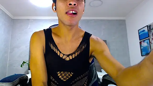 Snapshot of WilThePasive chatting on 18, 2, 2026 WilThePasive online show from 18, 2, 2026