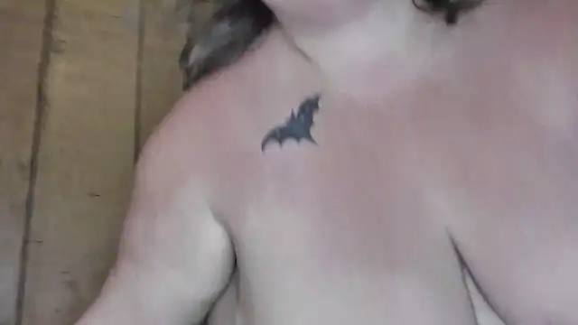 Snapshot of ladylynn13 chatting on 23, 4, 2026 ladylynn13 online show from 23, 4, 2026