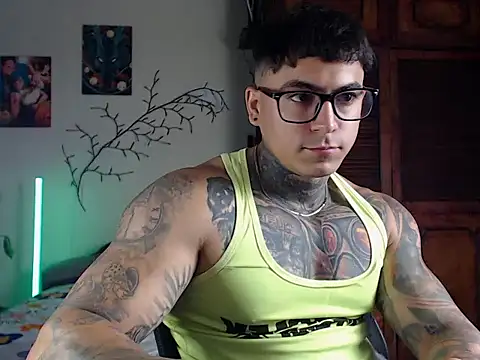 maxstrom111 online show from 30, 4, 2026