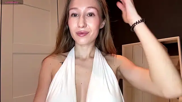 Snapshot of Alicecutepie chatting on 4, 7, 2026 Alicecutepie online show from 4, 7, 2026