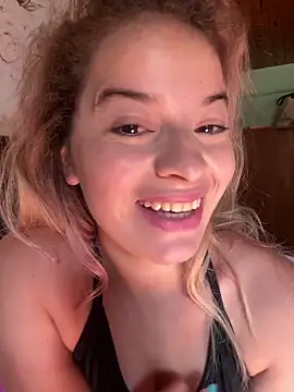 AriBeautiful online show from 4, 3, 2026