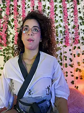 Snapshot of Woo_isDaphne chatting on 16, 2, 2026 Woo isDaphne online show from 16, 2, 2026