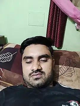 Snapshot of loyalboy_0052 chatting on 10, 7, 2026 loyalboy 0052 online show from 10, 7, 2026