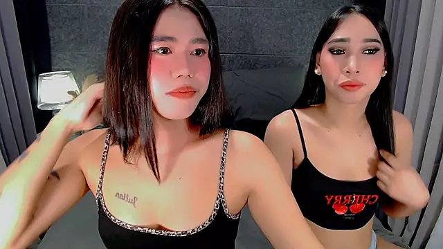 saphira fucks online show from 23, 2, 2026