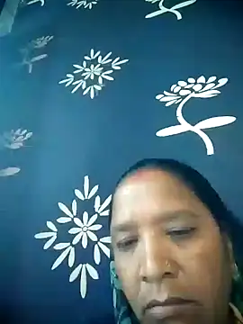 Snapshot of Loomaraj chatting on 11, 6, 2026 Loomaraj online show from 11, 6, 2026