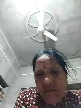 Snapshot of Loomaraj chatting on 20, 6, 2026 Loomaraj online show from 20, 6, 2026