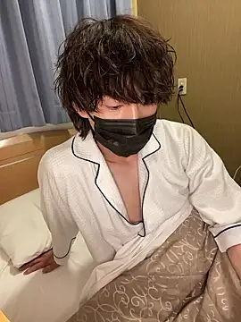Snapshot of --ha-ru-- chatting on 18, 5, 2026 --ha-ru-- online show from 18, 5, 2026