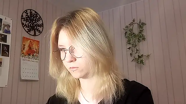 Snapshot of RunawayBr1de chatting on 19, 2, 2026 RunawayBr1de online show from 19, 2, 2026