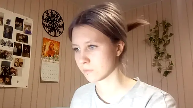 Snapshot of RunawayBr1de chatting on 28, 2, 2026 RunawayBr1de online show from 28, 2, 2026