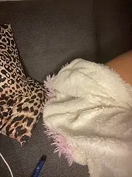 little dreamer  online show from 15, 3, 2026