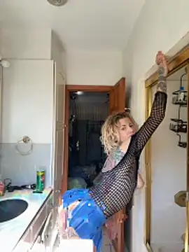 XXX2Freaks online show from 8, 6, 2026