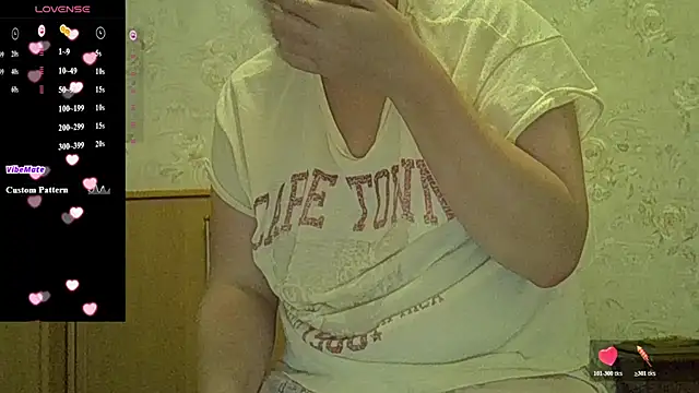 Snapshot of CurvyWild_Lady30 chatting on 18, 7, 2026 CurvyWild Lady30 online show from 18, 7, 2026