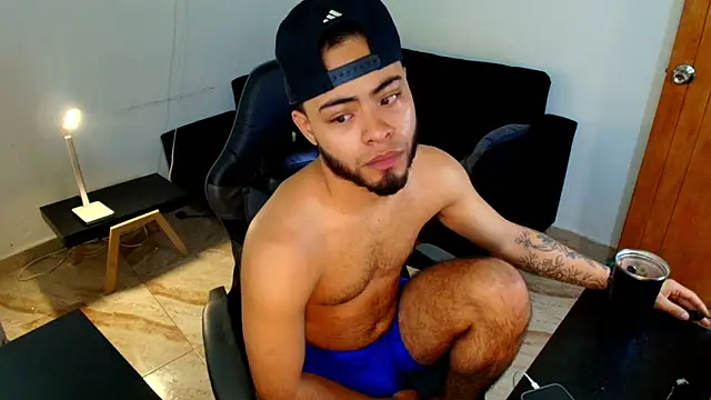 Xanderstone00 online show from 17, 3, 2026