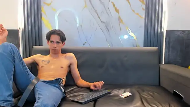 Snapshot of Isaak_26 chatting on 18, 3, 2026 Isaak 26 online show from 18, 3, 2026