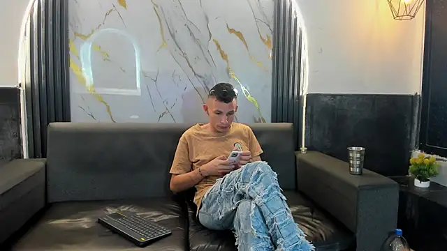 Snapshot of Isaak_26 chatting on 29, 3, 2026 Isaak 26 online show from 29, 3, 2026