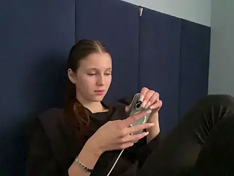 Snapshot of LinaWills chatting on 2, 3, 2026 LinaWills online show from 2, 3, 2026