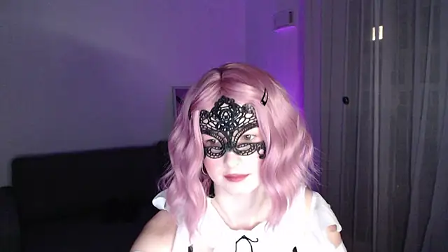 Snapshot of LunaXcherry chatting on 25, 2, 2026 LunaXcherry online show from 25, 2, 2026