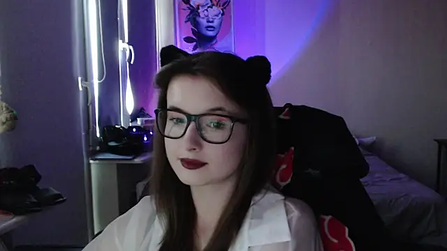 Snapshot of LunaXcherry chatting on 26, 5, 2026 LunaXcherry online show from 26, 5, 2026