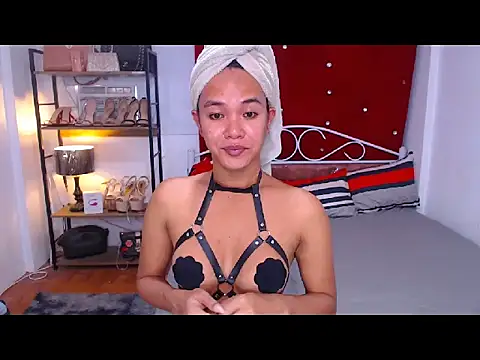 Snapshot of SeductiveAya chatting on 8, 3, 2026 SeductiveAya online show from 8, 3, 2026