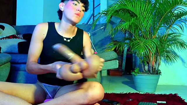 max femboy online show from 8, 5, 2026