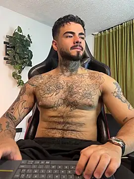 Snapshot of Benjii_Carter1 chatting on 27, 6, 2026 Benjii Carter1 online show from 27, 6, 2026
