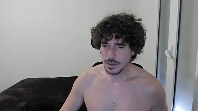 Snapshot of joaquin420_hot chatting on 21, 2, 2026 joaquin420 hot online show from 21, 2, 2026