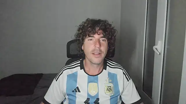 Snapshot of joaquin420_hot chatting on 26, 4, 2026 joaquin420 hot online show from 26, 4, 2026