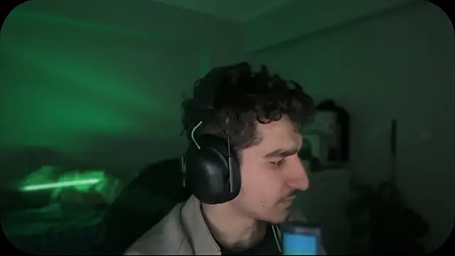 Snapshot of enesbabakral chatting on 10, 2, 2026 enesbabakral online show from 10, 2, 2026