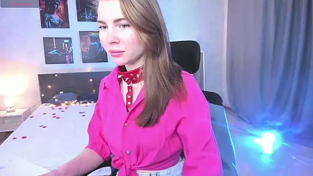 Snapshot of little__isabel chatting on 18, 2, 2026 little isabel online show from 18, 2, 2026