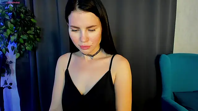 Snapshot of little__isabel chatting on 12, 6, 2026 little isabel online show from 12, 6, 2026