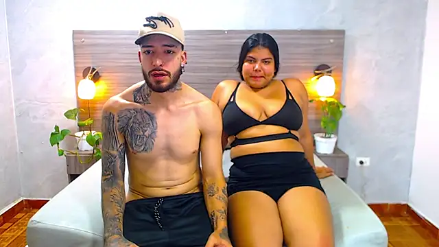 Snapshot of Paulina_And_Tayron chatting on 12, 2, 2026 Paulina And Tayron online show from 12, 2, 2026