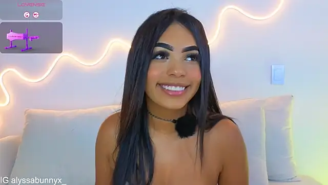 Alyssa bunnyx online show from 4, 4, 2026