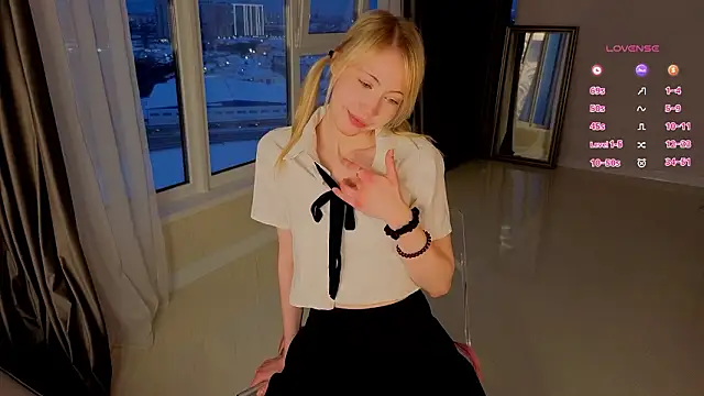 UWU flower online show from 6, 3, 2026