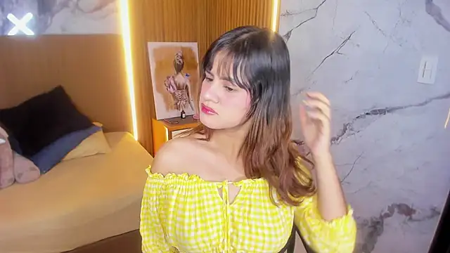 KAROLAGREY online show from 7, 4, 2026