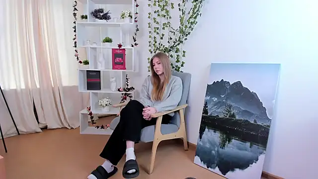 Snapshot of CharityKhamo chatting on 12, 2, 2026 CharityKhamo online show from 12, 2, 2026