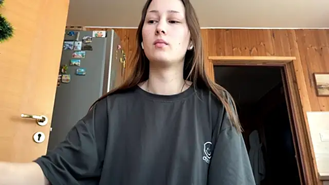 VickieKush online show from 12, 2, 2026