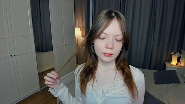 Snapshot of LavenderMitten chatting on 21, 2, 2026 LavenderMitten online show from 21, 2, 2026