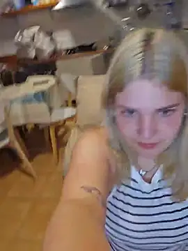 Snapshot of Dulcexpecado chatting on 12, 5, 2026 Dulcexpecado online show from 12, 5, 2026