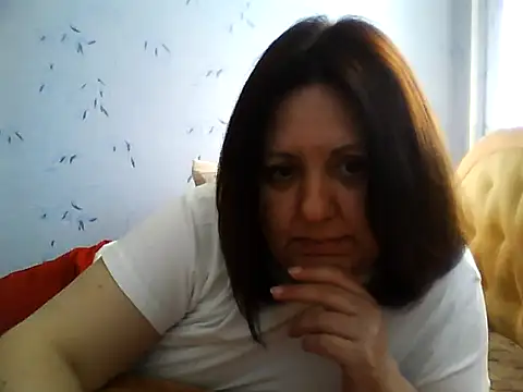 Snapshot of LockyCharm111 chatting on 7, 5, 2026 LockyCharm111 online show from 7, 5, 2026