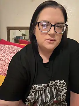 FreaksOffALeash3261 online show from 26, 5, 2026