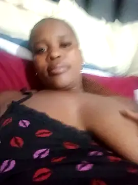 Snapshot of MrsTrina chatting on 14, 4, 2026 MrsTrina online show from 14, 4, 2026