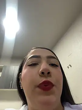 Snapshot of Hannah-Prada chatting on 1, 5, 2026 Hannah-Prada online show from 1, 5, 2026